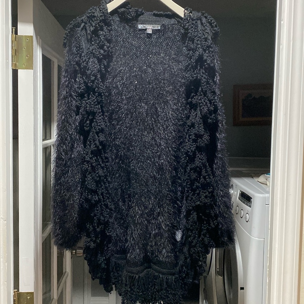 Slonl Woman’s Black top Size Large and Extra Large
